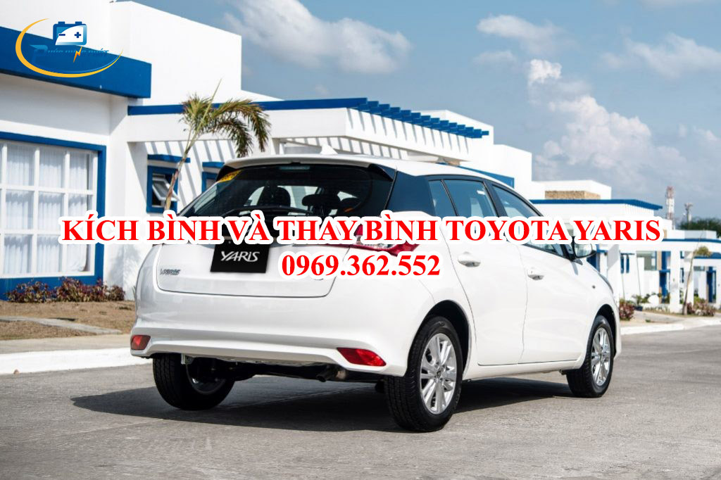 Câu kích bình và thay bình ắc quy Toyota Yaris Đà Nẵng